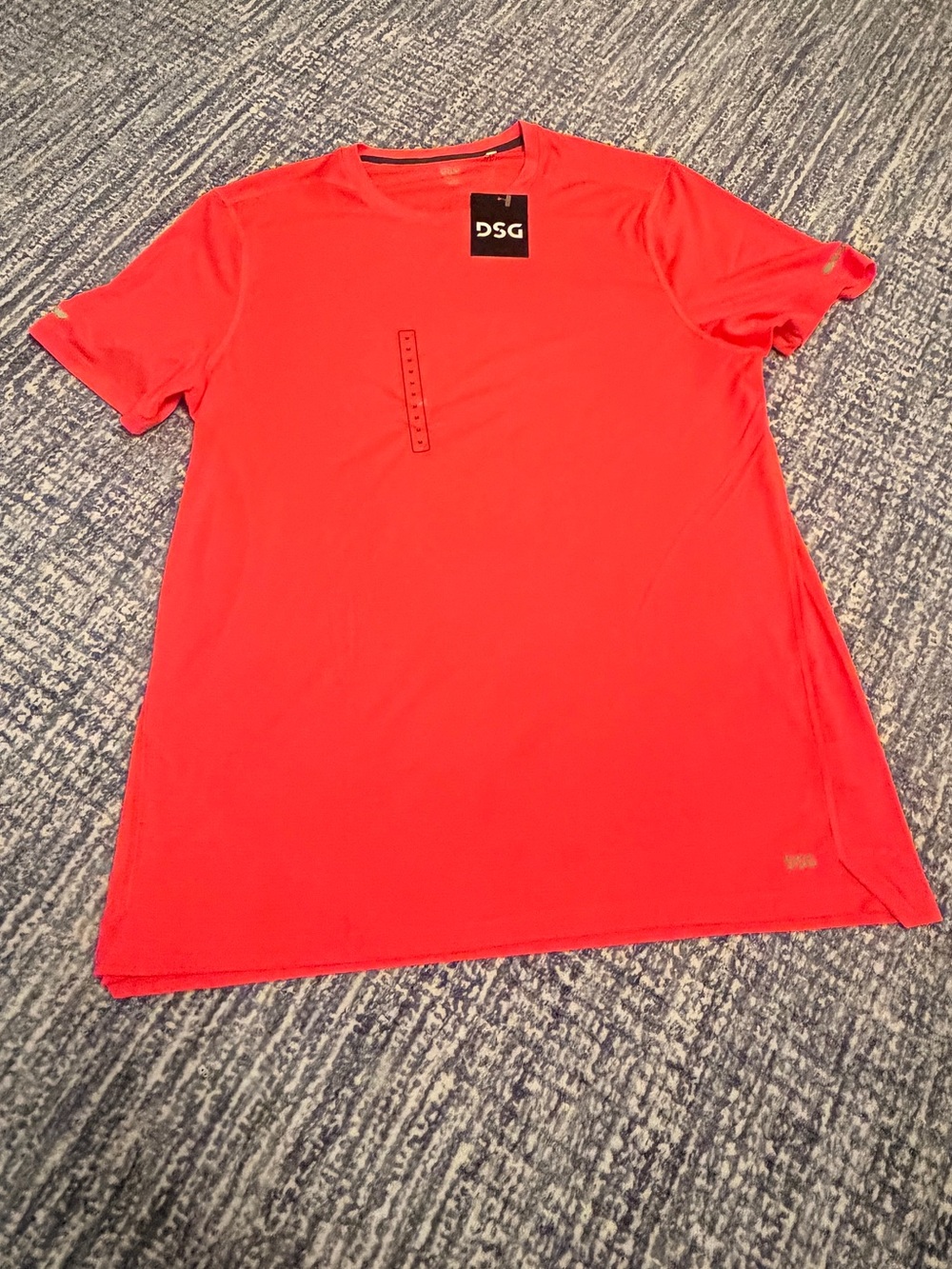 🆕 DSG Men’s Short-Sleeve Performance Running Tee in Coral Red